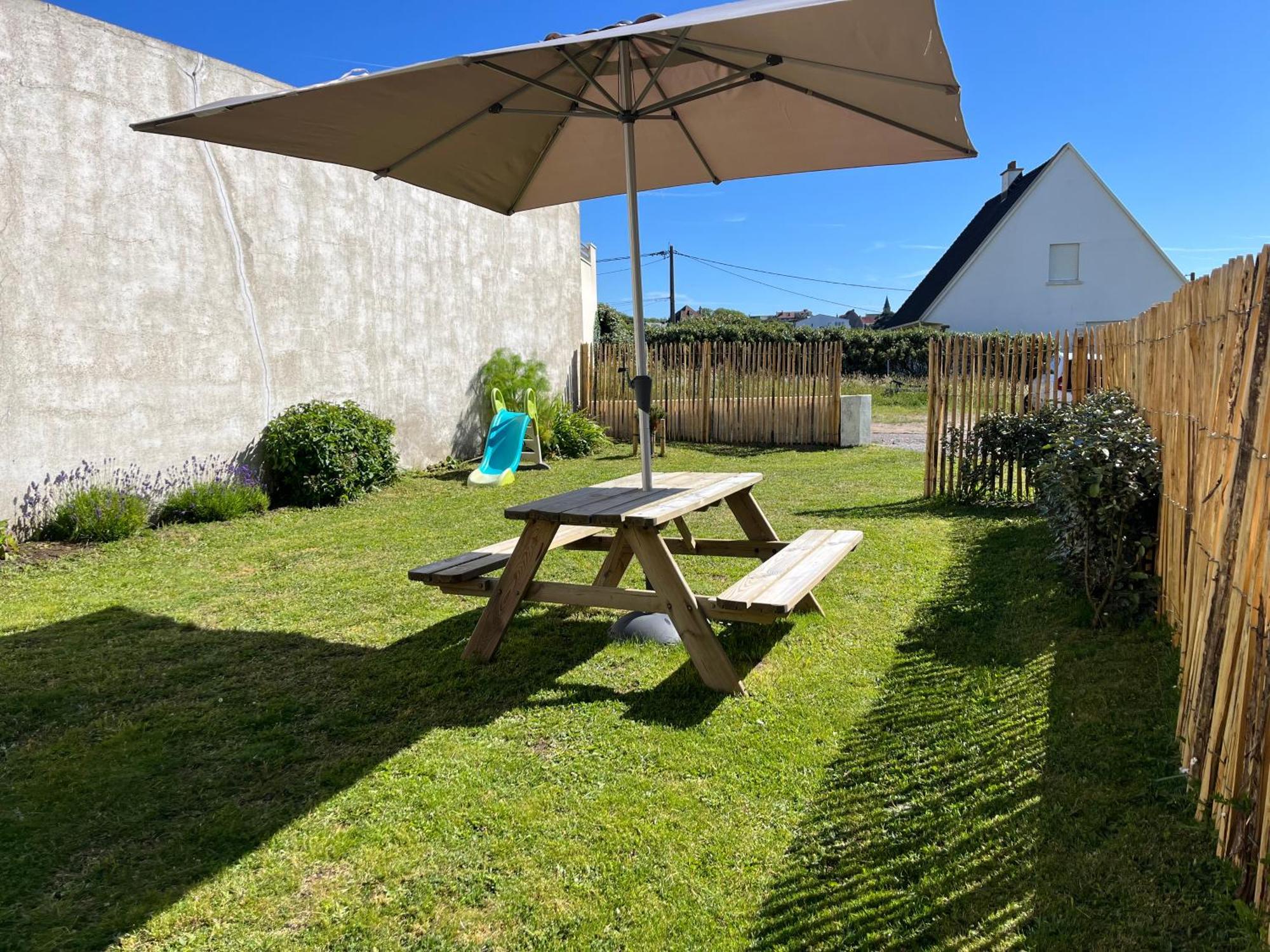 La Maison - Ambleteuse - Vue Sur Mer Et Jardin Luaran gambar